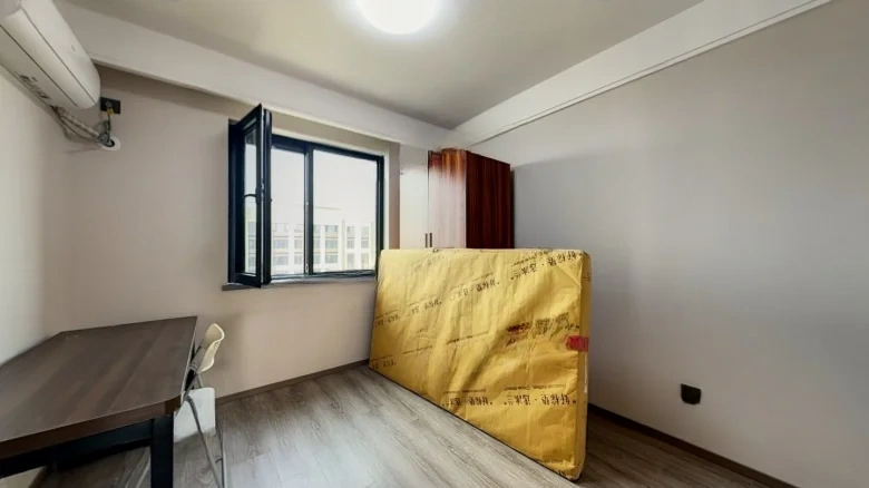 Zhonghai HuiZhi Li Residence - View 2