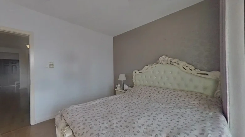 Bloom Prosperity Moon Completeness - View 2