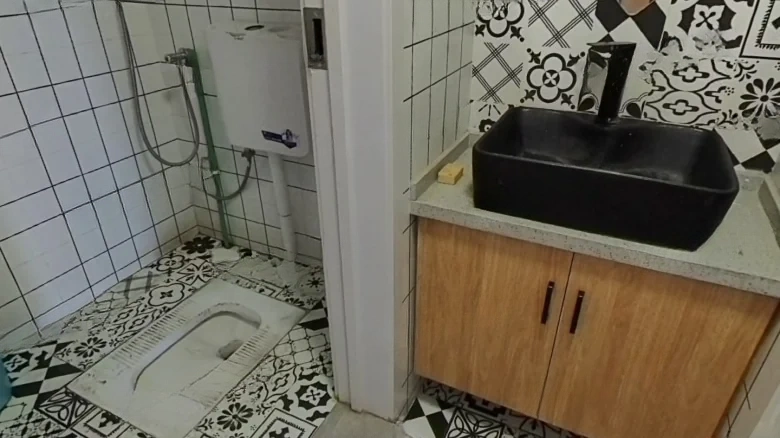 Famous City Plaza - View 11