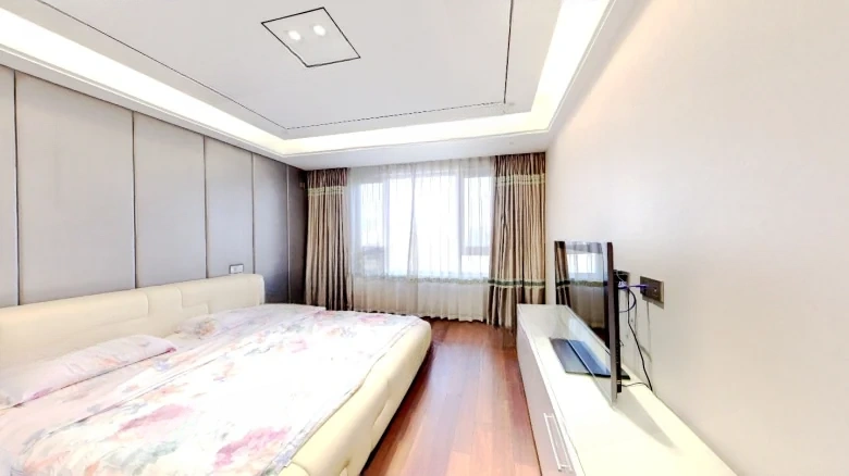 Starlight Avenue Plaza - View 5