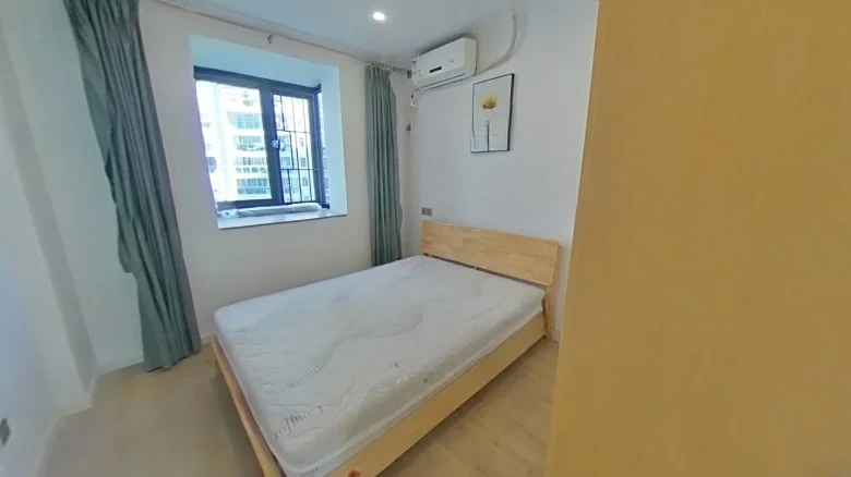 State Trade Blue Sea - View 2