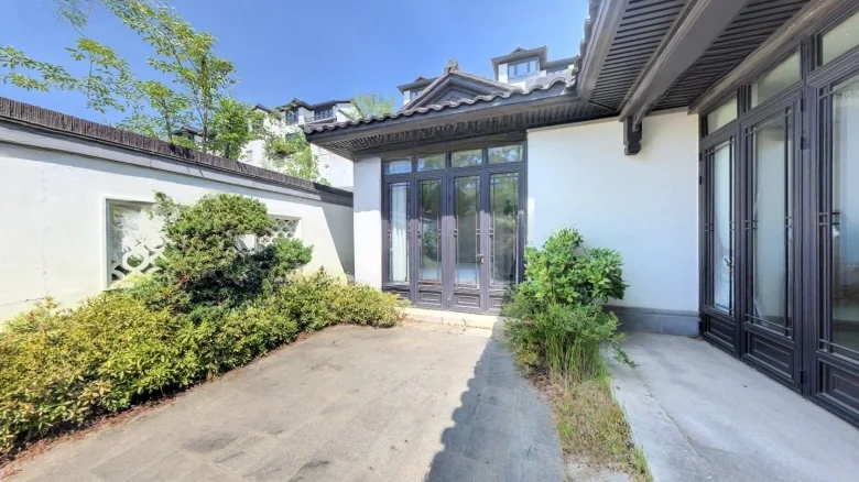 Blue City Cloud View Town - View 9