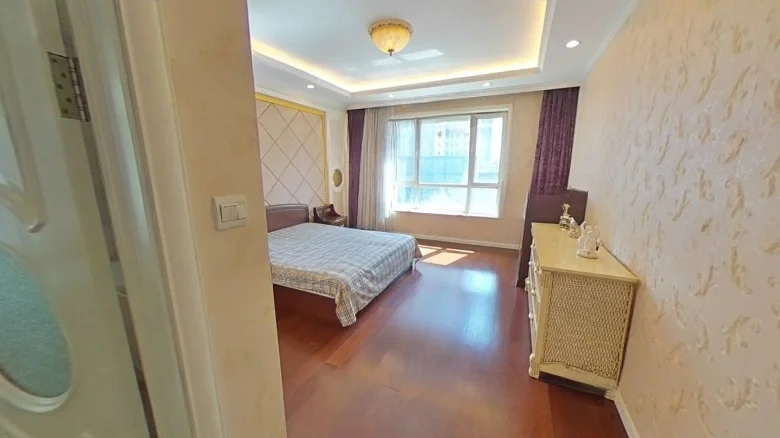 Dalian Pearl - View 2