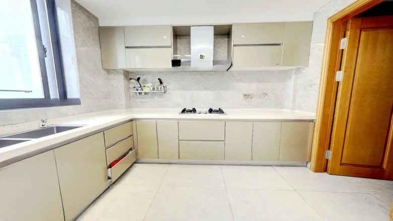 Little Stone City District 1 Rose Garden - View 9