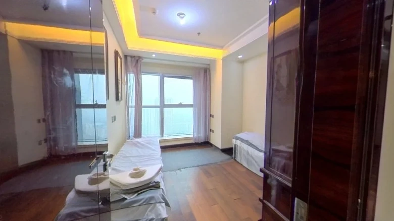 New World Famous Convergence - View 2