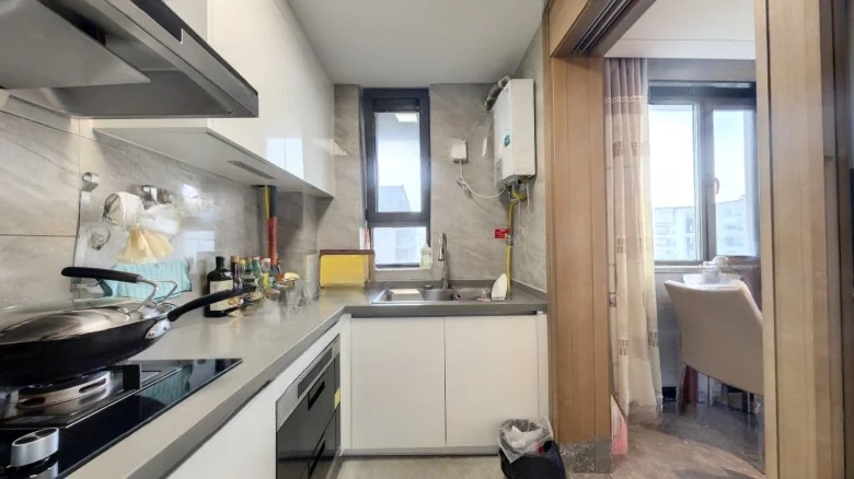 Poly Tianhui - View 6