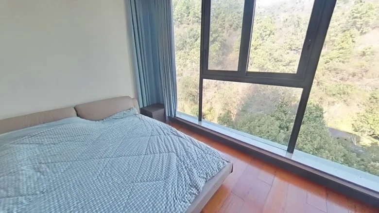 Yanzi Terrace - View 2