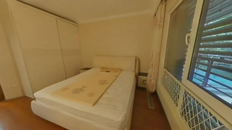 Langshizhongshan Green Mansion - View 1