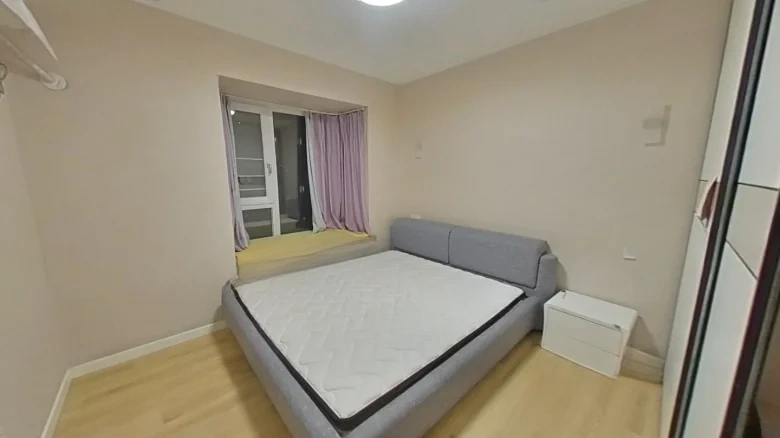 Heavenly Lakefront Garden - View 4