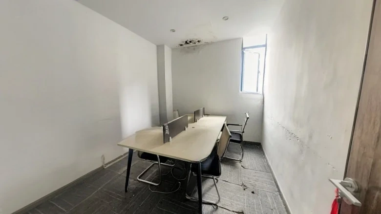 Hua Xing Jia Nian Hua - View 6