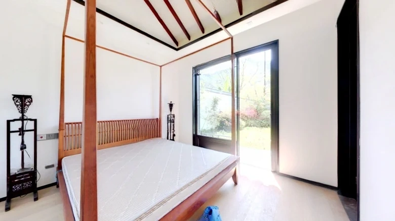 Ink Stream Lake - View 2