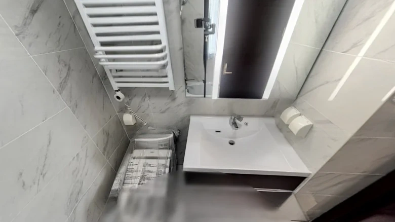 Elegant Ode in Gentle Breeze - View 11