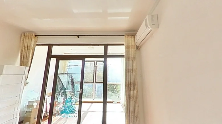 Dragon Pond Manor - View 10