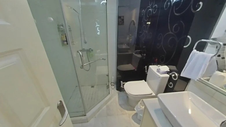 Eucalyptus Phoenix Apartment - View 5