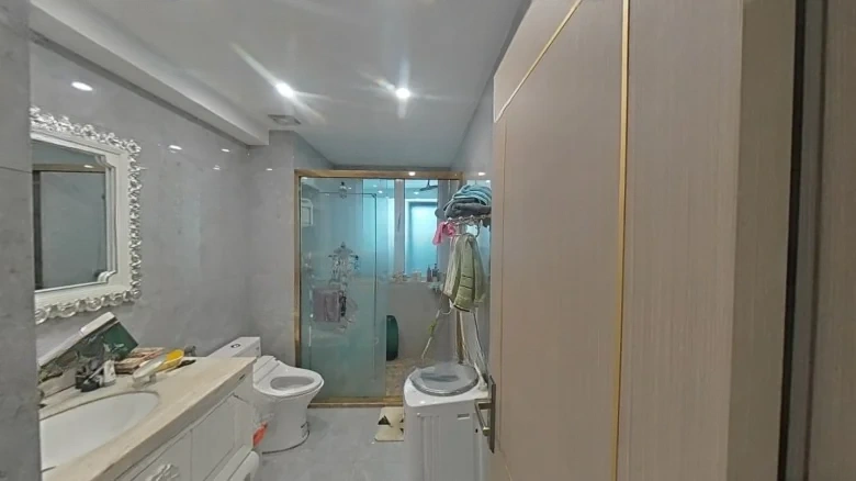 Lakeside Scenery - View 6