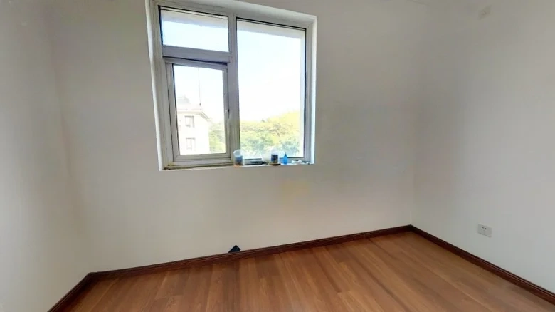 Silver Rich Tang District Rose Garden - View 3