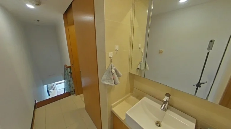 Deep Blue Apartment - View 9