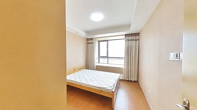 Lushang Shoufu - View 2