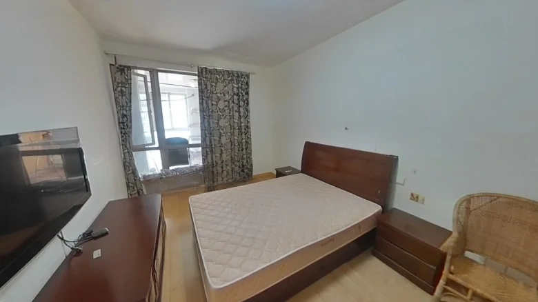 Lake Left Bank - View 4