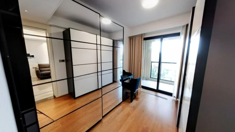 Chongshan Jinmao Mansion - View 3