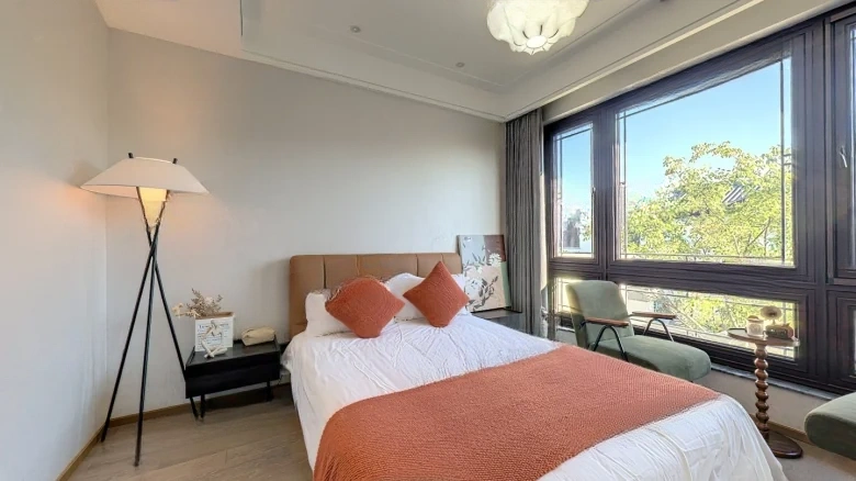 Wangzhu Mountain - View 8