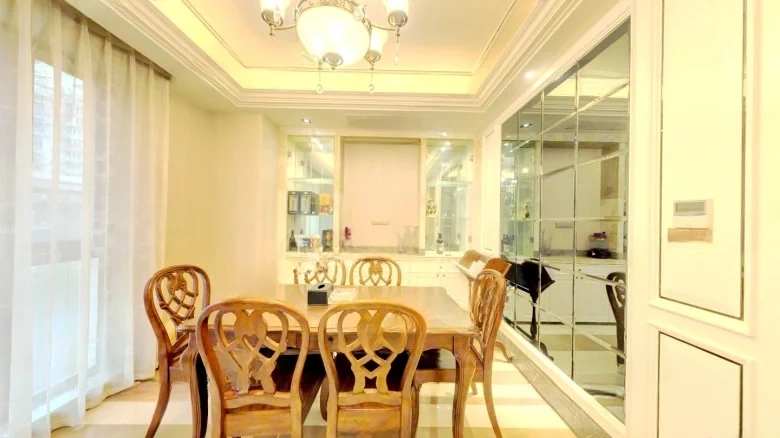 Good Luck Garden - View 6