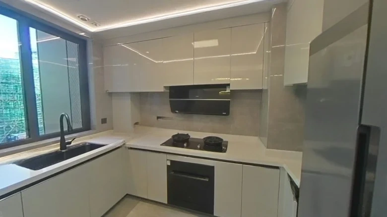 Jianfa Port Wuyuan Hao Yue Moon Phase - View 9