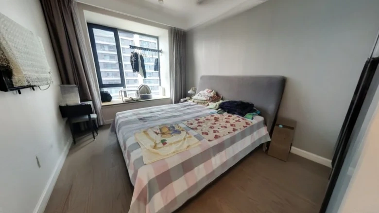 Academy One Courtyard - View 4