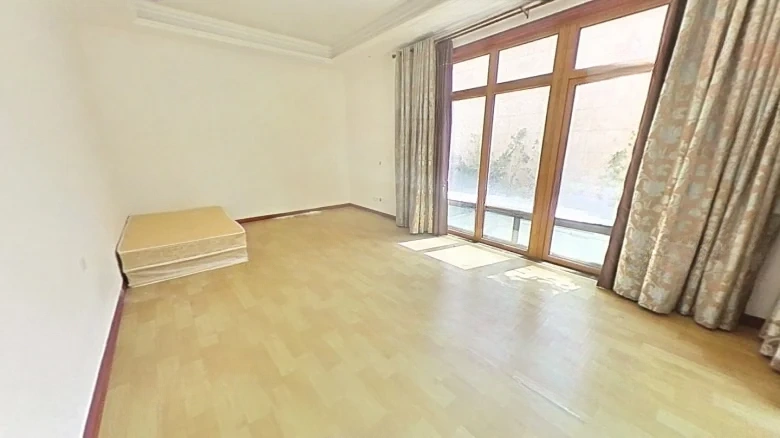 Green City Rose Garden - View 2