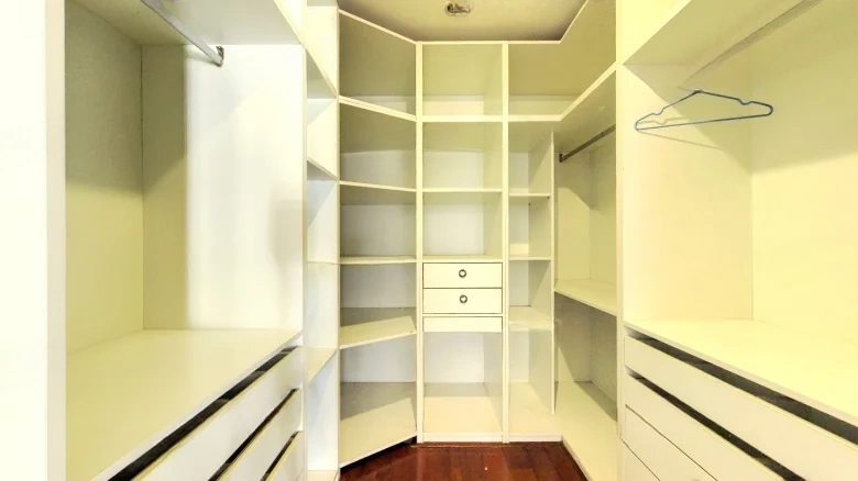 Cognac Town - View 33