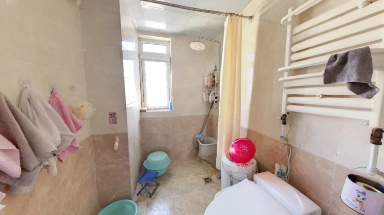 Wanda Huafu碧桂園 It seems there was an error as the instruction requested translation for - View 9