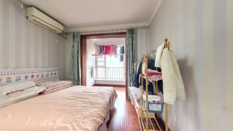 White Scholarly Forest Ink Clan - View 4