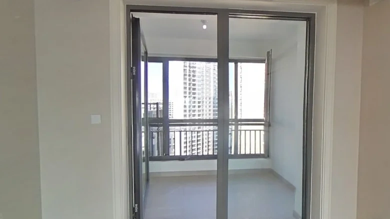 Silent Wave Mountain - View 16