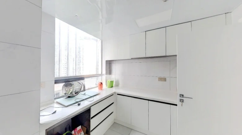 Threedimensional Space - View 5