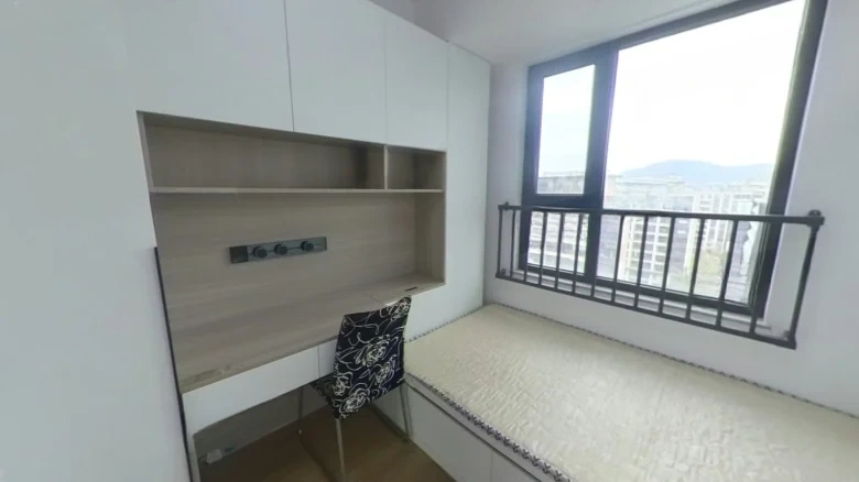 Lakeview Hills - View 4