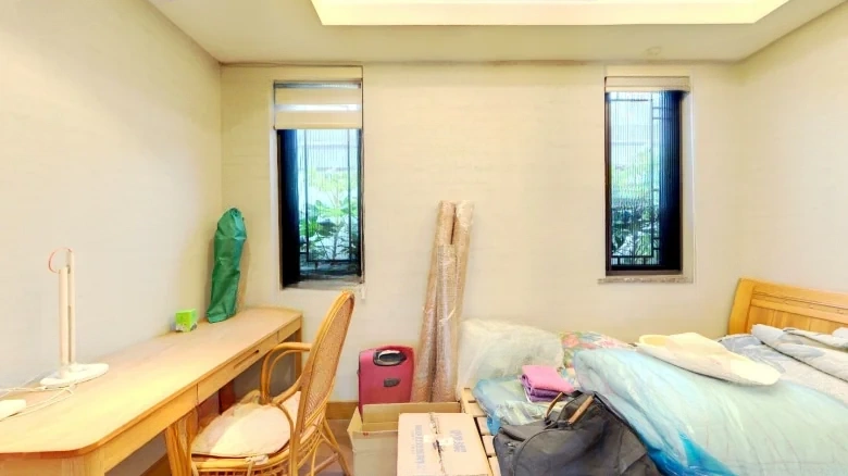 Green City Peach Blossom Spring - View 2