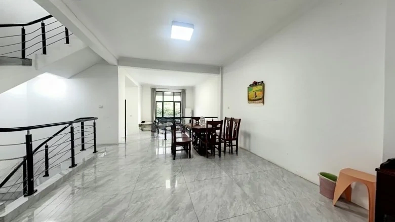 Imperial View Garden - View 16