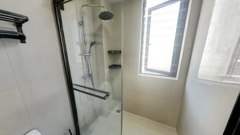 Bell's Lakeside Heaven A Zone - View 10