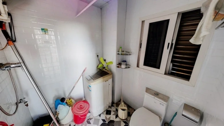 Nationality Road - View 18