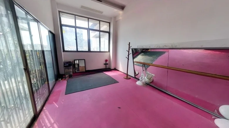 New View Century City - View 18