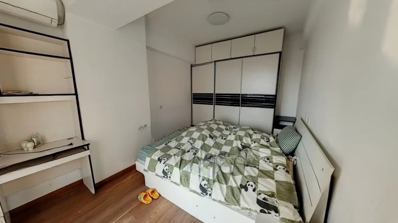 Merry Mountain - View 3