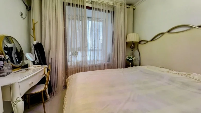 Poly Garden Rose Garden - View 1