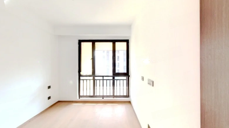 Spring Wind South Bank East Garden - View 4