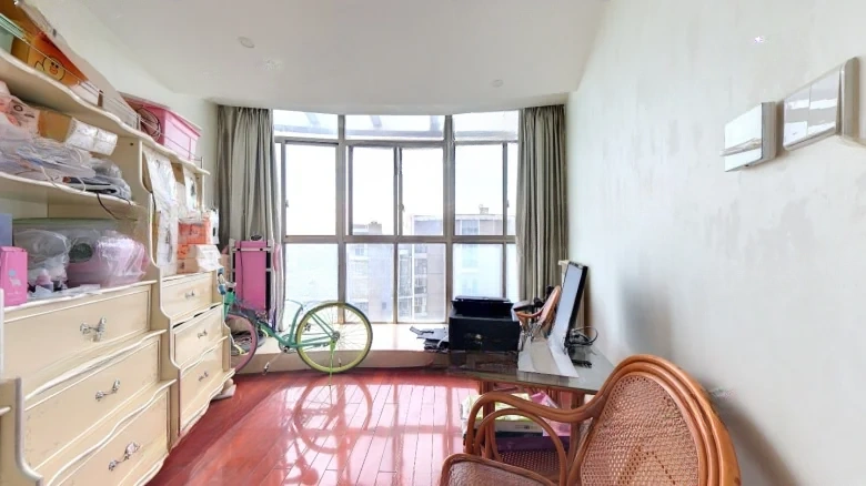 Star Rain Magnolia Manor - View 2