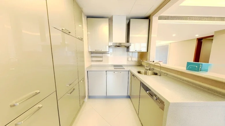 Elegant Ode Residence - View 15