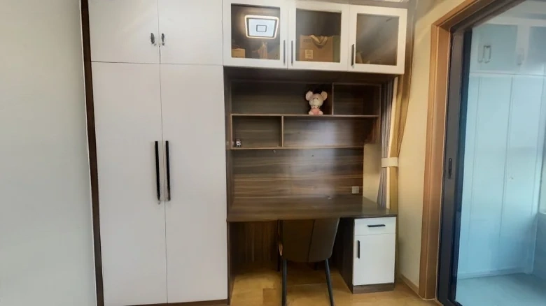 Jade Green Radiance - View 4