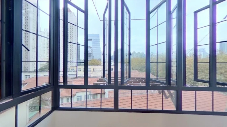 Jian Guo West Road 695 Lane - View 9