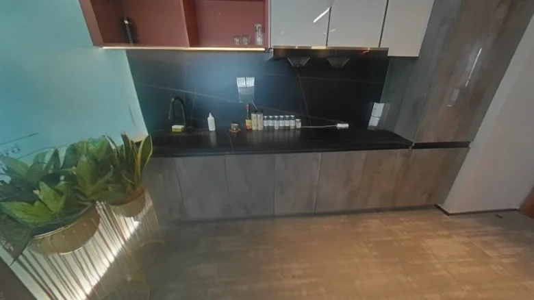 Victoria Mansion Court - View 6