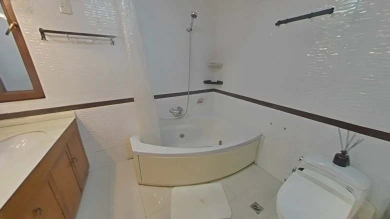 Gubei International Garden - View 17