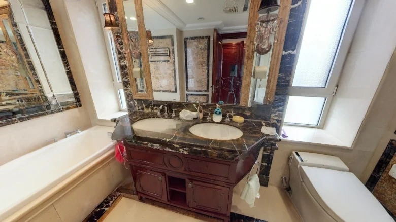 Crescent Manor - View 8